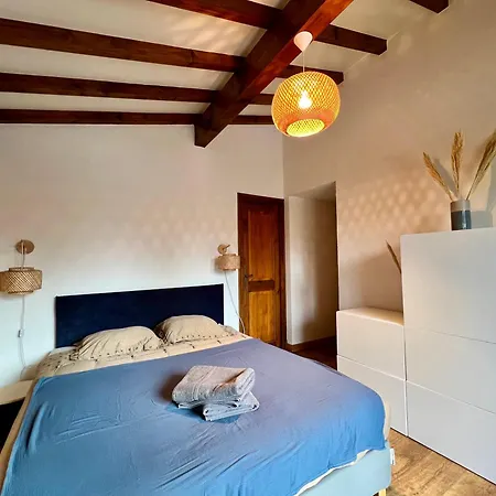 Arbois Apartment *
